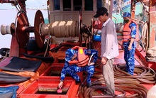 Buôn lậu xăng dầu trên biển: Nhiều đối tượng sẵn sàng tấn công lực lượng chức năng