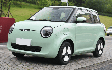 Cận cảnh ô tô điện mini gây "sốt" với phạm vi di chuyển hơn 300 km, giá bán chỉ 170 triệu đồng