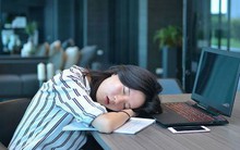 3 thói quen bạn cần sửa ngay nếu không muốn gặp phải tình trạng thiếu máu lên não khi còn trẻ