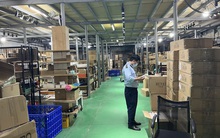 Tạm giữ lô mỹ phẩm nhập lậu trị giá gần 6 tỷ đồng