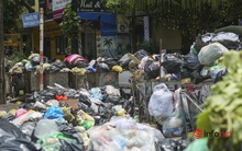 Hà Nội: Rác thải ùn ngày nóng nực, Nhà máy Điện rác Sóc Sơn xây xong nhưng chưa hoạt động?