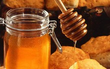 Mật ong kết hợp với 1 thứ sẽ khỏe xương, bổ cho tim, chống cháy nắng