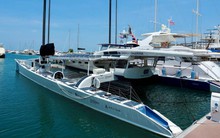 Mục sở thị "siêu tàu" đang neo đậu tại TP. Hồ Chí Minh: Đi vòng quanh thế giới bằng năng lượng mặt trời, sạc một lần đi được cả tuần