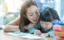 5 đứa trẻ được 5 bà mẹ NÓI CHUYỆN khác nhau quyết định cuộc đời khác nhau: Nếu thuộc 3 kiểu sau thì xin chúc mừng, con bạn sẽ rất triển vọng