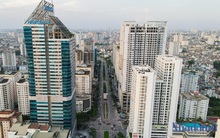 Cận cảnh cao ốc 'đội thêm' 33 tầng 'xé nát' quy hoạch ở Hà Nội