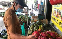 Hết thời giải cứu bán rẻ như cho, thanh long bất ngờ khan hàng, giá tăng vọt