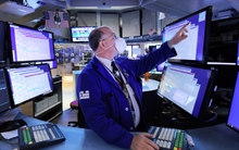 Giữa cơn bão suy thoái và lạm phát, giới đầu tư Mỹ đã tìm thấy 'lối đi riêng' với loại cổ phiếu từng bị đánh giá thấp