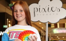 Doanh nhân nhí 10 tuổi đã có 2 thương hiệu riêng, thu về 4,6 tỷ đồng chỉ trong tháng đầu, có thể nghỉ hưu năm 15 tuổi