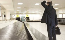 Phát hiện hành lý thất lạc cách mình cả đại dương, hành khách bị hãng hàng không yêu cầu “tự đi lấy”?