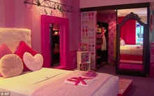 Ra mắt tour du lịch Thế giới của Barbie