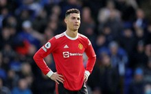 Siêu sao Ronaldo yêu cầu rời MU ngay lập tức