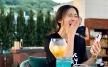 Son Ye Jin và hội bạn thân tổ chức tiệc ăn mừng mang thai con đầu lòng