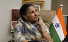 'Bà nội trợ Ấn Độ' vượt qua tỷ phú Trung Quốc, trở thành người phụ nữ giàu nhất châu Á