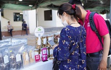 Nhiều tiểu thương chợ truyền thống sẵn sàng dùng app thanh toán, ví điện tử