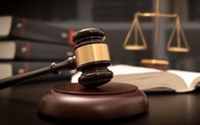 Chuẩn bị xét xử 14 bị cáo trong vụ buôn lậu hơn 198 triệu lít xăng