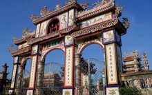 Cận cảnh "thành phố lăng mộ" xa hoa, tráng lệ độc nhất ở Thừa Thiên Huế