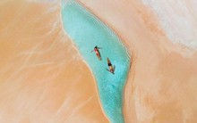 Vùng biển “kỳ cục” nhất thế giới, chỉ 1 người tắm một lần mà khách vẫn xếp hàng tấp nập