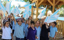 Cựu Thủ tướng Israel tiết lộ "lò" đào tạo thiên tài: Chọn 40 học sinh xuất sắc nhất đưa vào chương trình giáo dục đặc biệt, cứ 2-3 người lại tạo startup trăm triệu USD