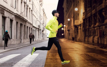 Chạy bộ 30 phút vào buổi sáng và đi bộ 60 phút vào buổi tối: Vận động thời điểm nào tốt cho sức khỏe hơn?