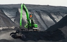 'Cơn nghiện' năng lượng hóa thạch vẫn chưa dứt