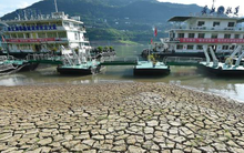 Trung Quốc ‘thay trời làm mưa’ khi sông dài nhất châu Á trơ đáy