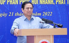 Thủ tướng: Tính đúng, tính đủ giá dịch vụ y tế, giảm chi tiền túi của người dân, đặt tính mạng, sức khỏe của Nhân dân lên trên hết, trước hết