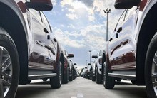 Ô tô nhập khẩu tiếp tục tăng tốc, thị trường cuối năm dự báo sôi động