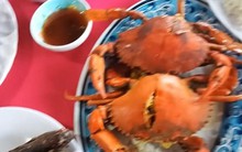 Giám đốc Sở lên tiếng vụ du khách tố ăn cua Cà Mau, cá lòi thòi bị 'chặt chém'