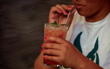 Đá lạnh "cháy hàng" và được săn lùng hàng đầu ở Tây Ban Nha, lý do vì đâu?