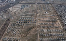 Tham quan bãi đỗ của gần 4.000 chiếc máy bay "nghỉ hưu"