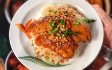 Đổi gió với xôi khâu nhục - món đặc sản lạ tai chỉ người sành ăn mới biết