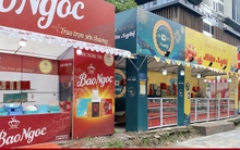 Hà Nội: Bánh trung thu hiện đại ế hàng, bánh truyền thống tấp nập người mua