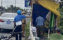 CLIP: Dẹp hàng loạt sạp bán hàng gây bức xúc dư luận dưới chân cầu Mỹ Thuận