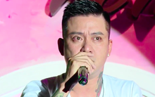 Tuấn Hưng bật khóc khi được tổ chức lại liveshow ở ban công
