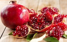 Ăn lựu tốt đủ đường vừa chống ung thư, vừa tăng cường sinh lý nhưng một số người nên tránh xa