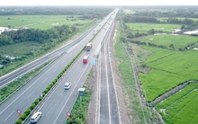 Đẩy nhanh tiến độ thi công, khởi công loạt dự án giao thông đường bộ, hàng không