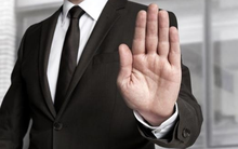 Quá hạn vẫn chưa thể nộp BCTC soát xét, cổ phiếu "họ" FLC chỉ được giao dịch phiên chiều từ ngày 7/10