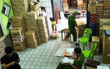 Đột kích kho hàng lậu, chứng kiến hàng ngàn bánh Trung thu chất lượng dỏm