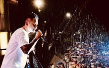 Bị nhắc nhở khi tổ chức liveshow, Tuấn Hưng cho rằng 'đây là ban công nhà riêng'