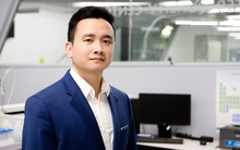 8x vừa học vừa rửa bát thuê ở Pháp, 31 tuổi trở thành giáo sư người Việt trẻ nhất ĐH Trent