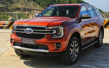 Giá Ford Everest leo thang tại đại lý: Thêm gần 200 triệu nếu mua bản cao nhất ngay tháng 9