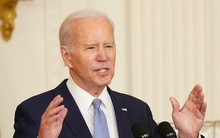 Ông Biden giữ tài liệu mật, ông Trump liền đòi FBI khám xét