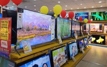 Dọn kho cuối năm, tivi, tủ lạnh, máy giặt... giảm giá kịch sàn tới 70%, nhiều mẫu rẻ chưa từng có