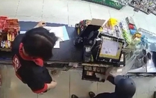 Bắt giam kẻ cầm dao đi cướp tài sản tại 4 cửa hàng tiện lợi trong một đêm
