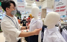 Người trẻ "sợ Tết": Tranh thủ kiếm tiền ngày Tết