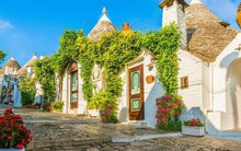 Lạc vào thế giới cổ tích ở thị trấn xinh đẹp với những ngôi nhà 'nấm lùn' càng ngắm càng mê