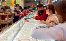 Chuyện lạ trên thị trường vàng