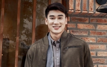 Cầu thủ Nhâm Mạnh Dũng tủi thân khi đi huấn luyện xa nhà, đêm nào cũng khóc