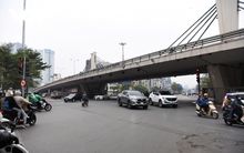 Đường phố Hà Nội vắng hoe chiều 29 Tết