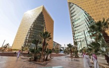 Cận cảnh Phố Wall mới của thế giới: Có trong tay 3 nghìn tỷ đô, các tỷ phú và doanh nghiệp giàu nhất nhì thế giới đều đến để 'tìm vốn'